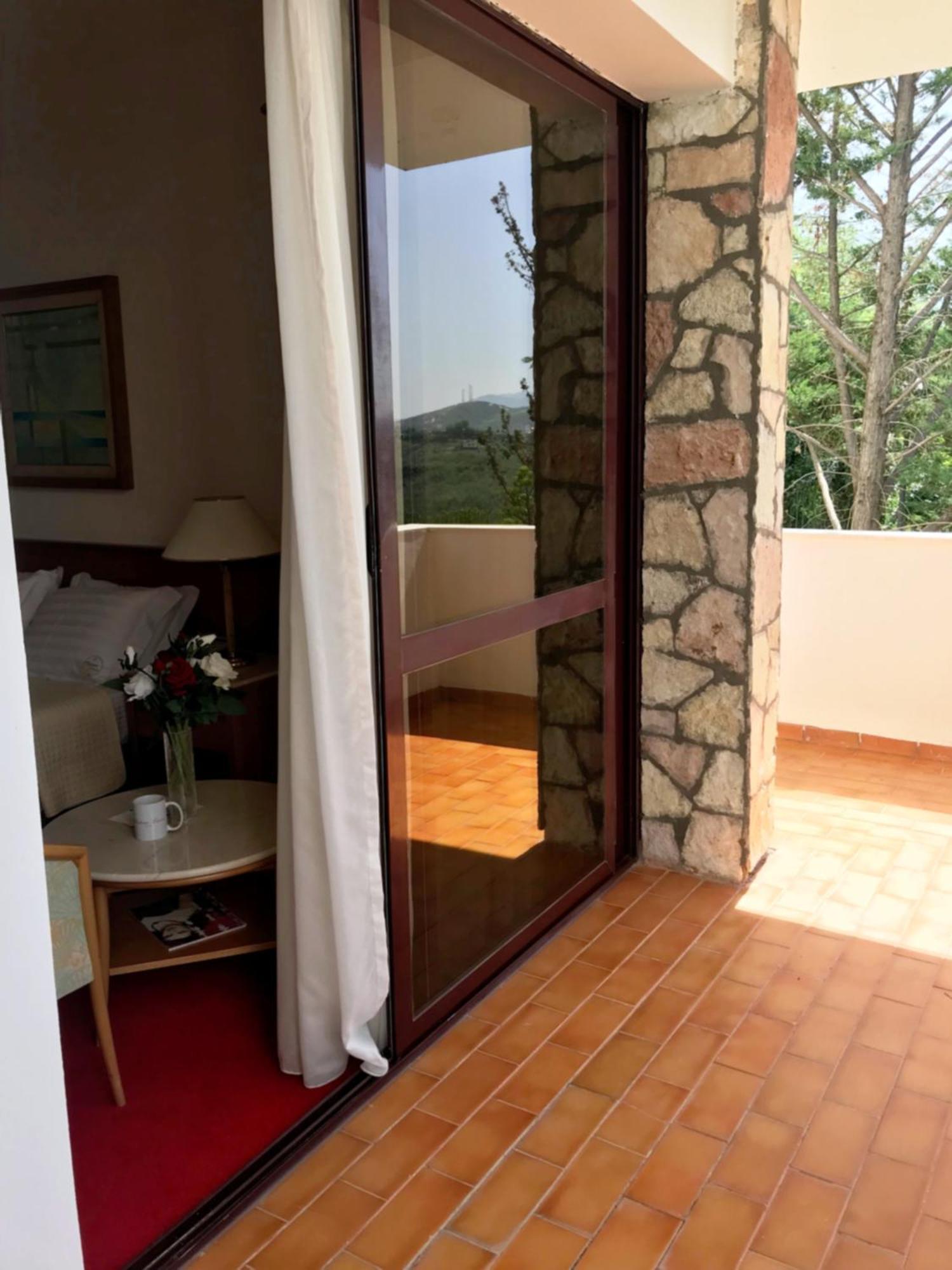Chateau Linza Resort Shkoze 외부 사진