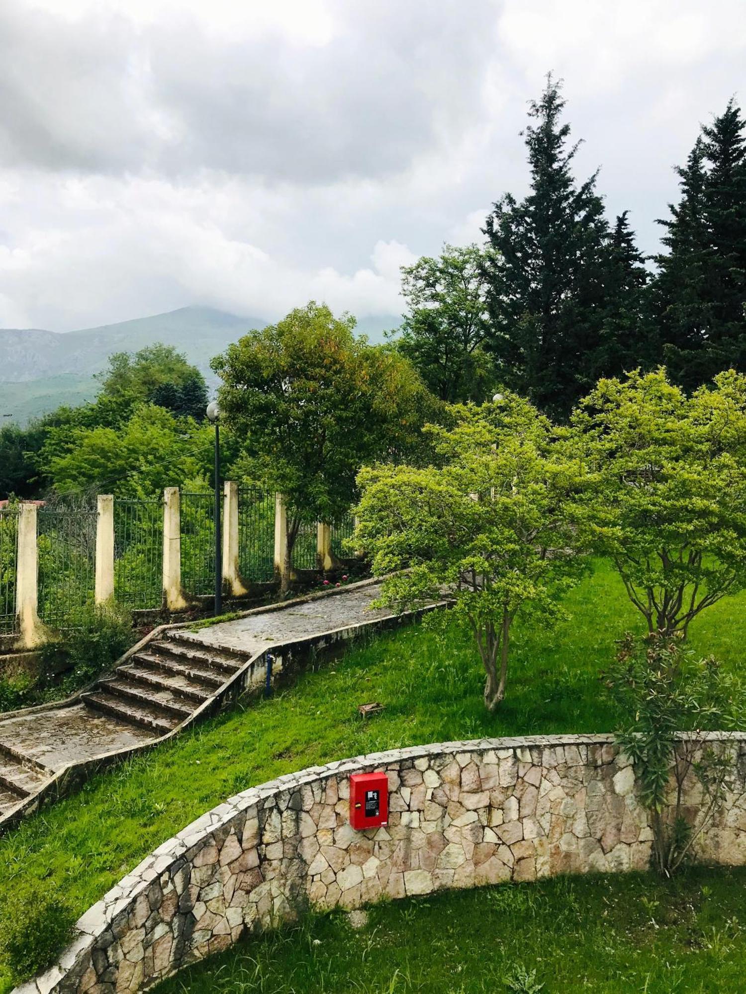 Chateau Linza Resort Shkoze 외부 사진