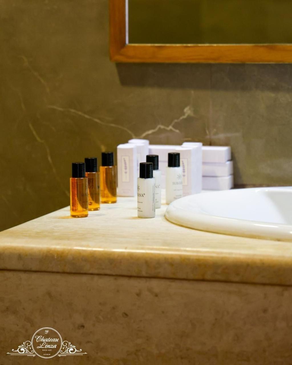 Chateau Linza Resort Shkoze 외부 사진